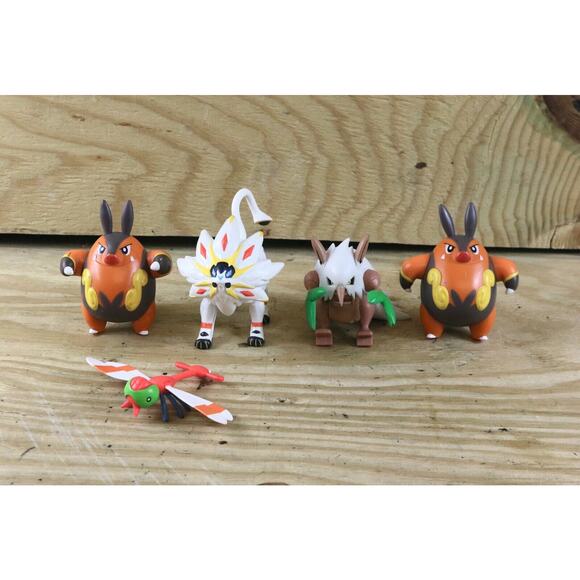 Pokemon Figures Lot of 5 Yanma Sun Moon Solgaleo Lights Up Shiftry Pignite Mix - Picture 1 of 5